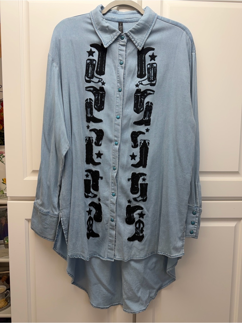Light Blue Embroidered Western-Print Tunic Shirt